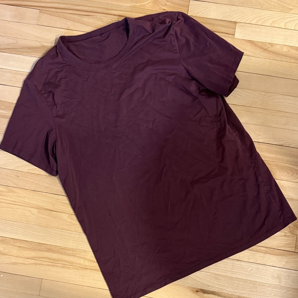 Lululemon Tshirt